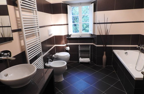 Caprese Michelangelo Villa | Stunning Villa with Private Pool In Beautiful Location, sleeps up to 8 people