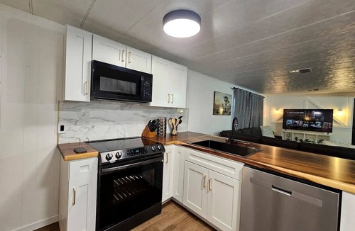 Meadview House | Stunning Vacation Rental with Foosball and Barbecue in Meadview, Arizona