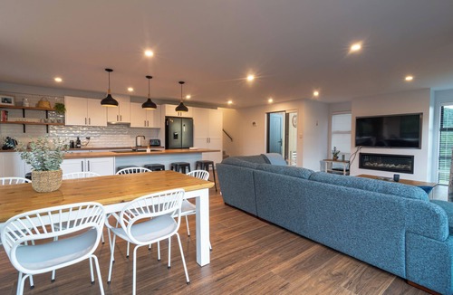 Kaikoura House | Stunning Views | Contemporary | Escape - KK24113