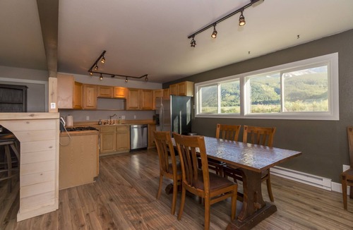 Crested Butte House | Stunning Views + High-Speed WiFi, Perfect for Remote Work, Pet-Friendly Home