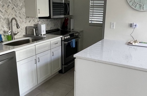 Estate Bolongo Condo | Stunning Views, Newly Remodeled, Steps from the Pools & minutes walking to beach