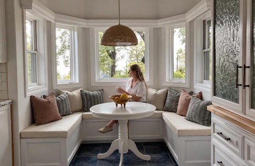 Mariposa Villa | Stunning views of Montana del Oro by Casa Oso