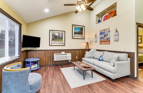 Shell Knob House | Stunning Views! Table Rock Lake Cabin Near Marina