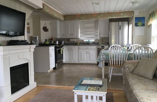 Old Orchard Beach House | Stunning Views from Roof Top Deck, 50 Steps to Beach