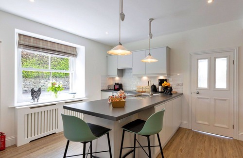 Ripon House | Stunning villa for 2 guests with WIFI, balcony and pets allowed