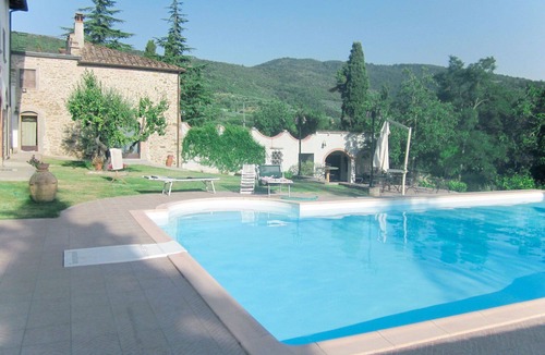 Pieve al Bagnoro House | Stunning villa for 2 people with pool, TV and patio