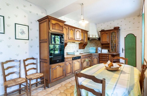 Biniville House | Stunning villa for 7 guests with WIFI, TV, terrace and pets allowed