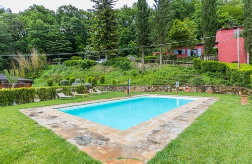 Montevarchi Villa | Stunning villa for 5 people with private pool, WIFI, TV, terrace, pets allowed and panoramic view