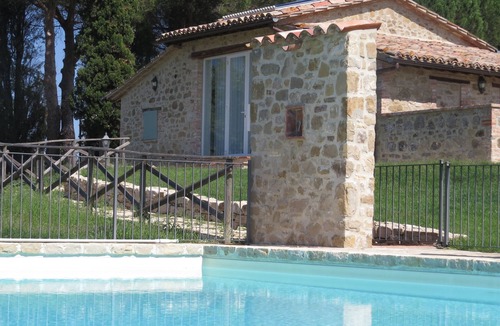 Gualdo Cattaneo Villa | Stunning villa with private pool, patio and large garden