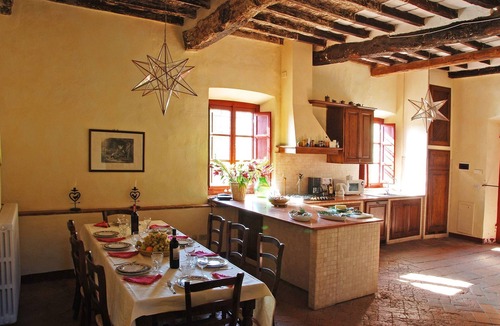Capannori Villa | Stunning villa with A/C, WIFI, hot tub, private pool, TV, patio and panoramic view, close to Lu.