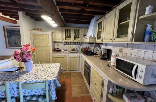 Castelvecchio Villa | Stunning villa with private pool, A/C, WIFI, TV, terrace and panoramic view, close to Lucca