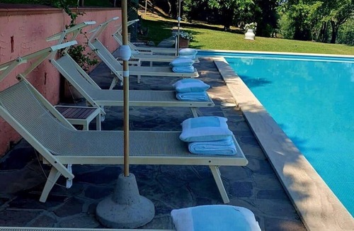 Fucecchio Villa | Stunning villa with private pool, WIFI, A/C, TV, veranda, pets allowed and panoramic view