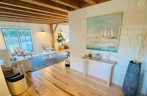 Tisbury Cottage | Stunning Vineyard Haven Retreat with Pool, Guest House & Prime Location
