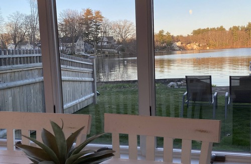 Amesbury Apartment | Stunning waterfront retreat on lake Attitash- Dog friendly