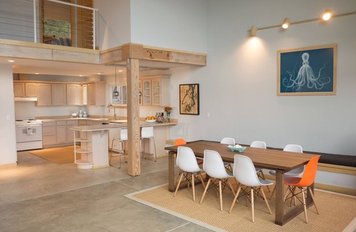 Shelton House | Stunning Waterfront Retreat on Puget Sound — Beach, Views & Room for the Crew
