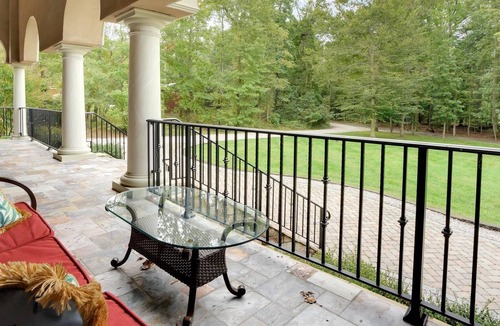 Earlville Villa | Stunning waterfront villa, indoor pool, kids swingset
