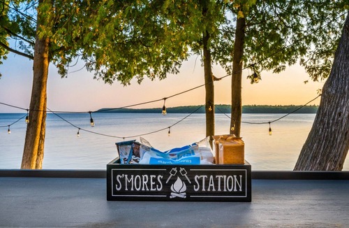 Ellison Bay Cottage | Stunning Waterfront Cottage | Private Dock + Hot Tub