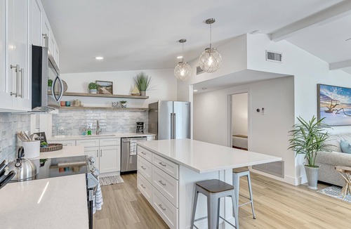 St. Augustine South House | Stunning Waterview! Beach and Downtown only 10min away. Boat ramp 1/4 mile away.