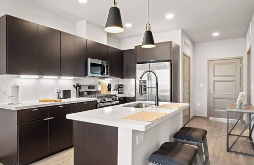 La Buena Vida Apartment | Stunning Westgate CozySuites by stadium with pool 8