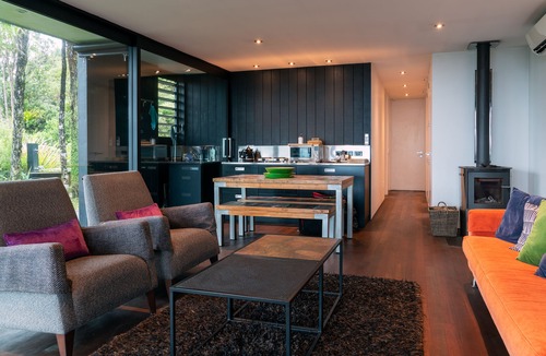 Piha House | Stunningly Private Piha Retreat