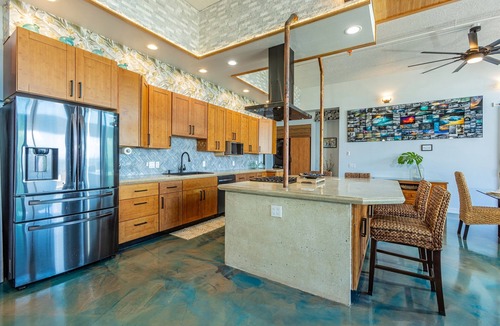Maalaea Condo | Stunningly Spacious 4-Bedroom Condo With Extra Large Panoramic Ocean View Lanai