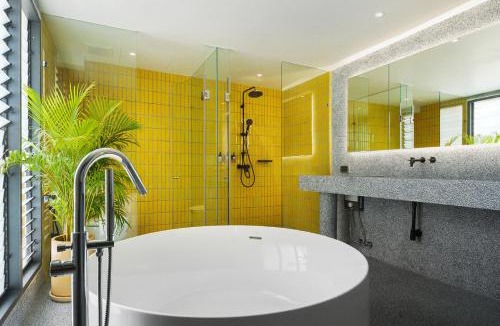Khlong Ton Sai Hotel | Stupid Stay
