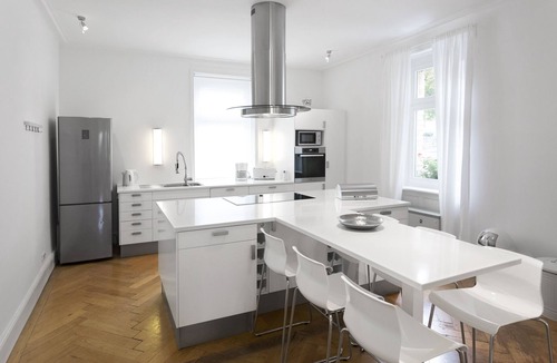 Kernerviertel Apartment | Stuttgart-Mitte and yet a view of the countryside!