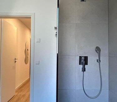 Bruchsal Apartment | Stylische Designwohnung direkt am Schloss Bruchsal mit 80 m2