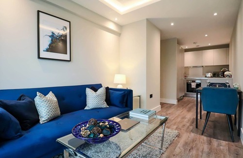 Welwyn Garden City Apartment | ✨Stylish 1 Bedroom Serviced Apartment for Business Guests Free WiFi WGC✨