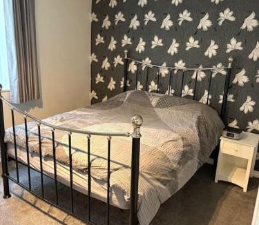 Seisdon Apartment | Stylish 1 Bed Apartment, Kings Heath, Birmingham