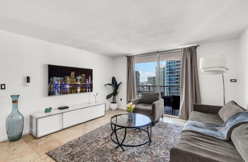 Brickell Apartment | Stylish 1BR Brickell Retreat Walk to Everything