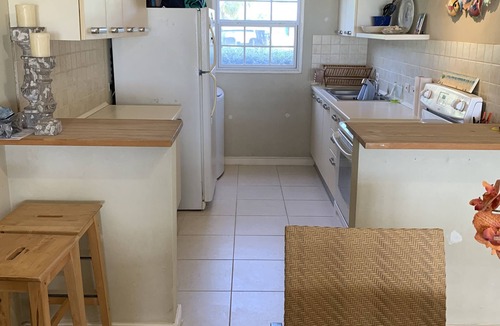 Apple Hall Villa | Stylish 2 bed 2 bath, AC, stunning Ocean view.