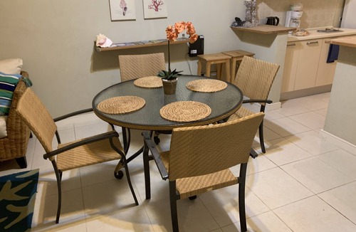 Apple Hall Villa | Stylish 2 bed 2 bath, AC, stunning Ocean view.