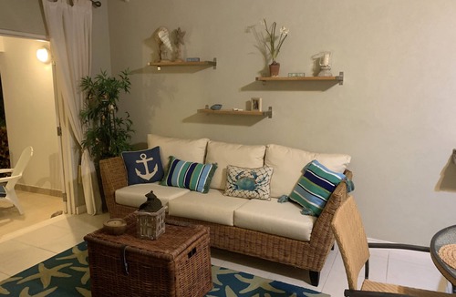 Apple Hall Villa | Stylish 2 bed 2 bath, AC, stunning Ocean view.