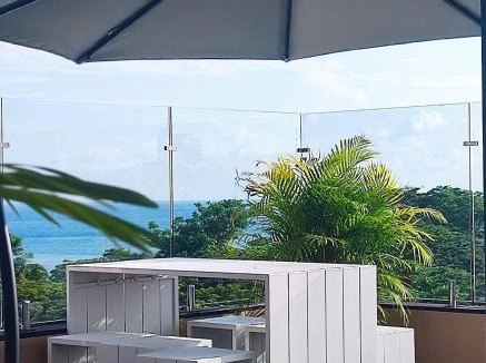 Jaco Apartment | Stylish 2 bed and 2 bath condo with mountain and pool view in Jacó