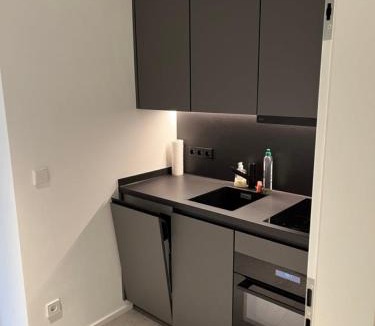 Lenzhalde Apartment | Stylish 2-room apartment with a view of Stuttgart