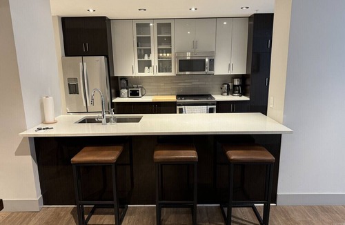 Downtown Halifax Apartment | Stylish 2Bed/2Bath Balcony