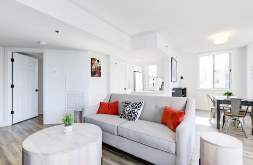 Crystal City Apartment | Stylish 2BR Haven - Minutes from DC & Airport