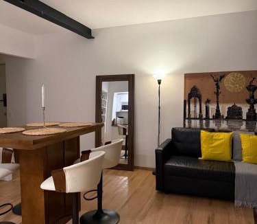Downtown Mexico City Apartment | Stylish 2BR,sofá bed Reforma Prime Location