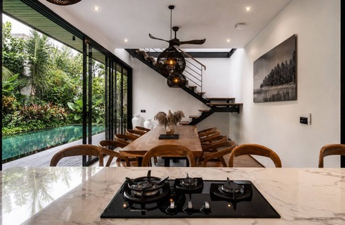 Munggu Villa | Stylish 5BR Beach Villa, 200m in Boho Canggu