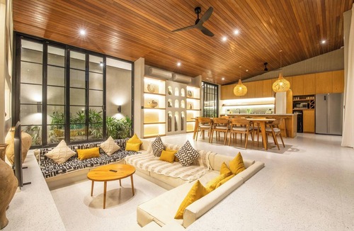 Pecatu Villa | Stylish 5BR Boho Hideaway, 5 Min from Bingin Beach