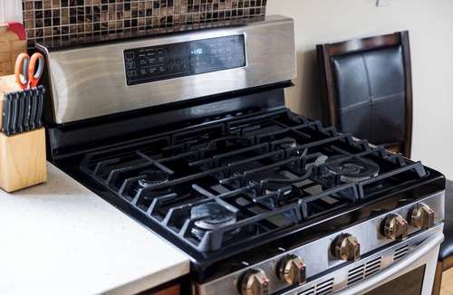 Valley Stream House | Stylish 5BR Haven - 5 Mins to JFK, Mall & Train Nearby + Free Parking!