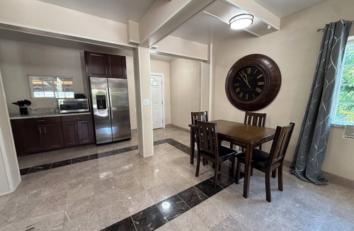 Williams House | Stylish 60s home with INDOOR POOL on 2 acres