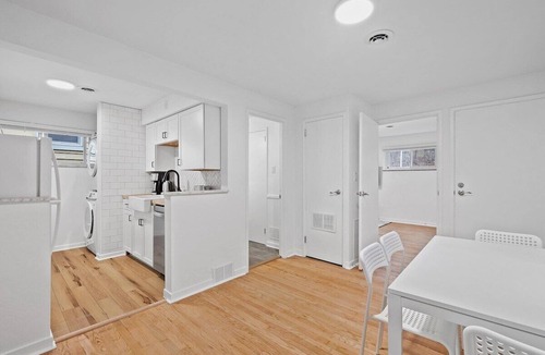 Pittsburgh Apartment | Stylish and Modern 2Bedroom Apt in Millvale, Lawrenceville