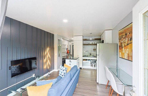Beacon Apartment | Stylish and Pet-Friendly Apartment in Beacon