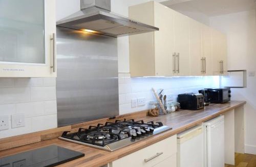 Southampton House | Stylish and spacious Southampton stay