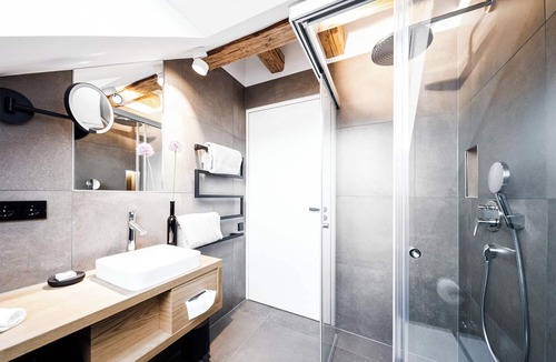 Ostringen Apartment | Stylish apartment in Tiefenbach