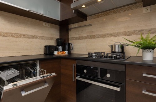 Saska Kepa Apartment | Stylish Apartment on Saska Kepa | Close to the Stadium | Pets.