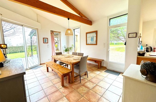 Le Bugue House | Stylish architect house with mature garden private pool. A real gem