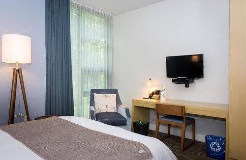 Ossining Hotel | Stylish Boutique Stay Near Downtown Dining and Shopping